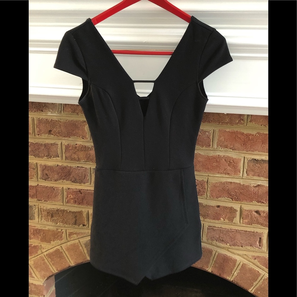 CHARLOTTE RUSSE black skort jumper